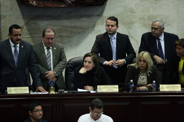 Tras fracaso de votación, convocan a quinto proceso a las 9:00 am